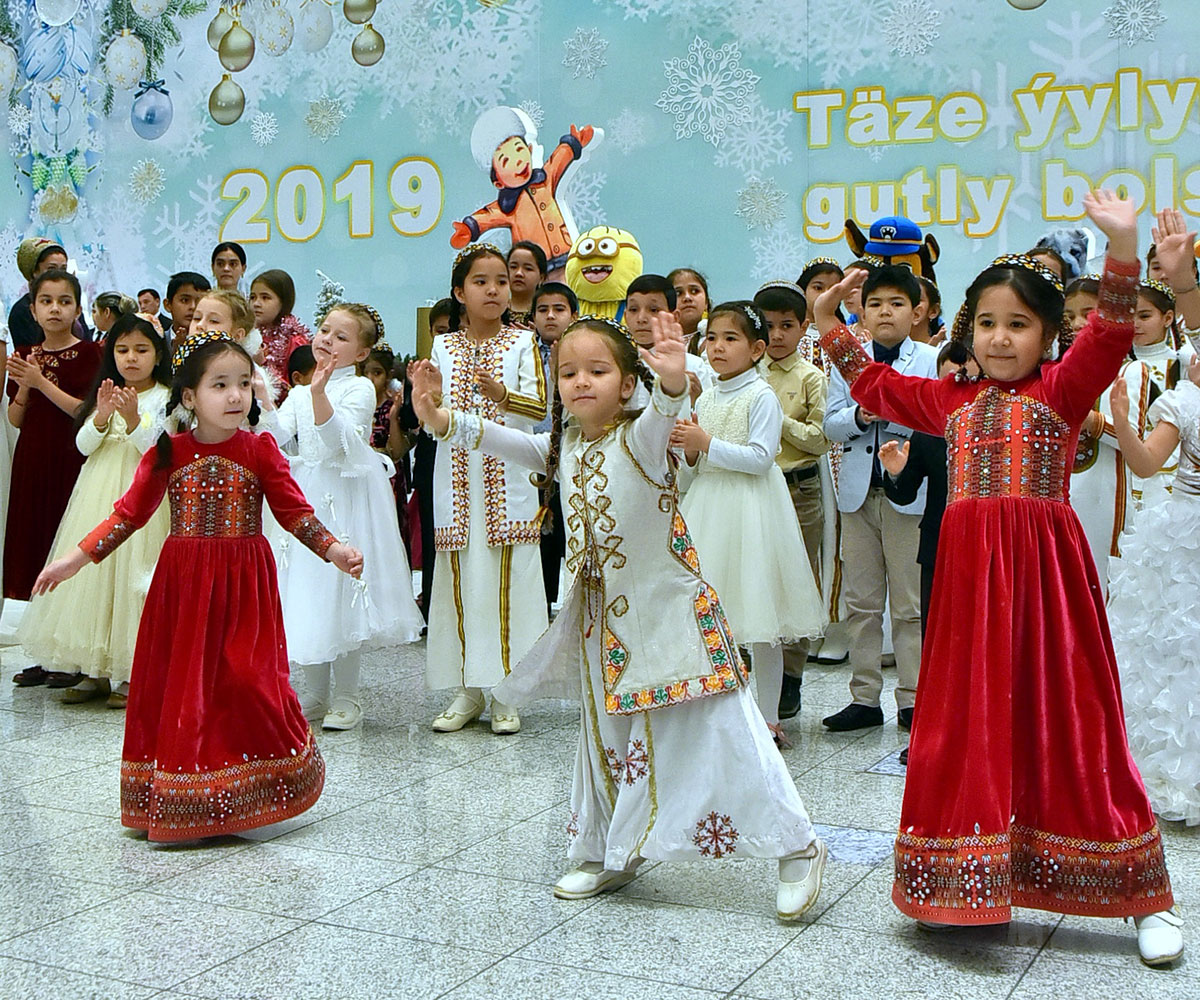 56 young Turkmenistan citizens became the prize winners of Gulbaba Award