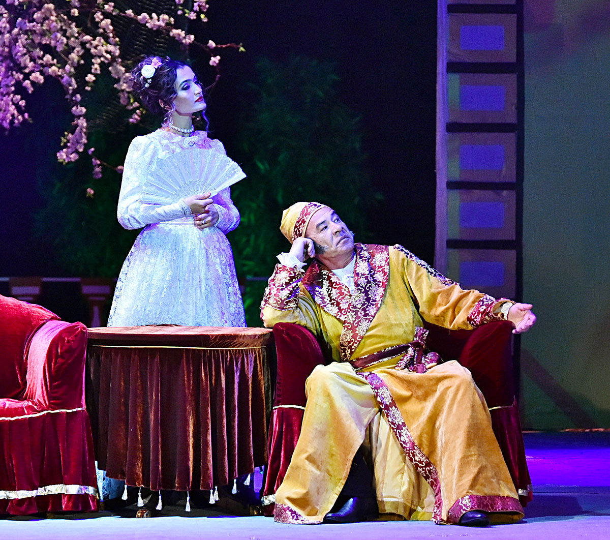 Ashgabat theatrical enthusiasts take delight in Anton Chekhov’s vaudeville adapted by Kakajan Ashirov 