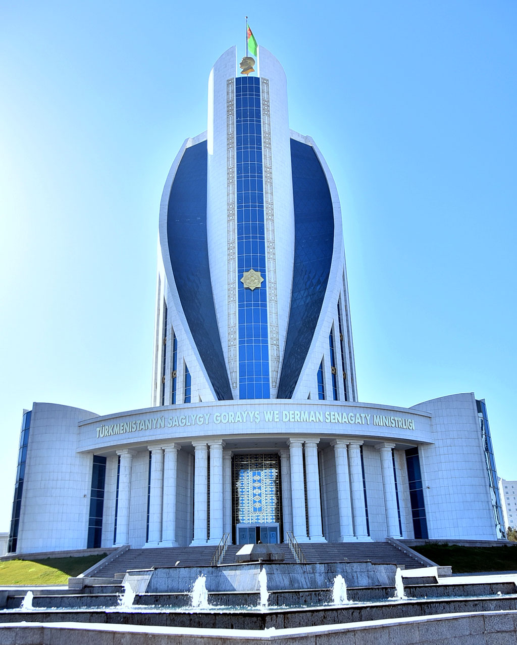 Representatives of Turkmenistan and UNFPA sign number of documents 