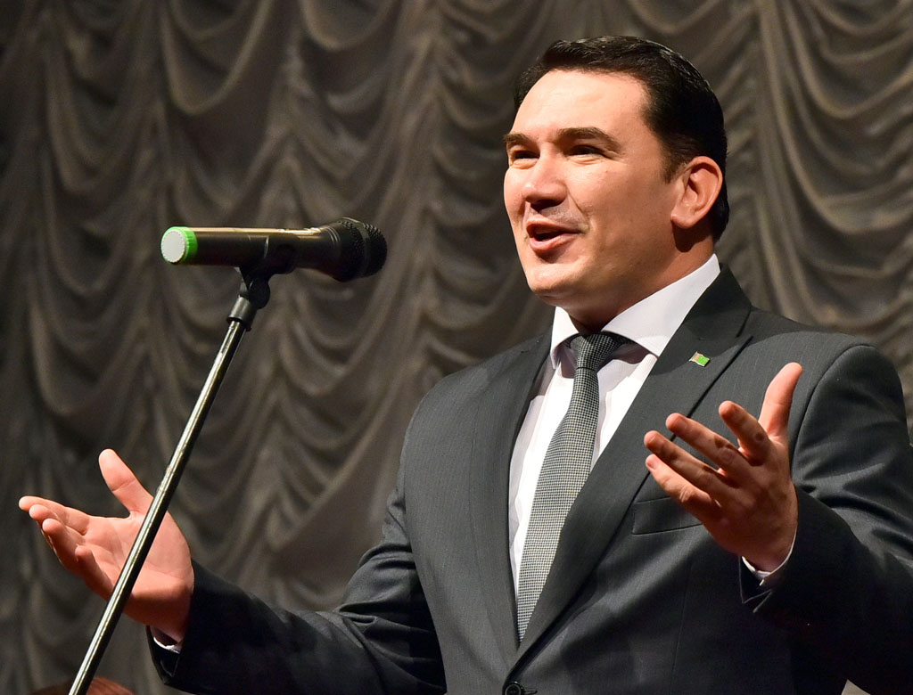 Resul Gylyjowyň ýolbaşçylygyndaky simfoniki orkestr we tanymal aýdymçy-sazandalar türkmen kompozitorlarynyň eserlerini ýerine ýetirdiler
