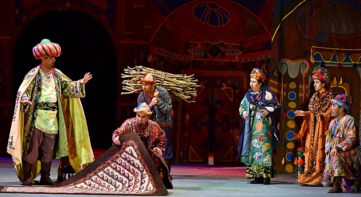 Спектакль Какаджана Аширова о Ходжа Насреддине: весело о серьёзном 