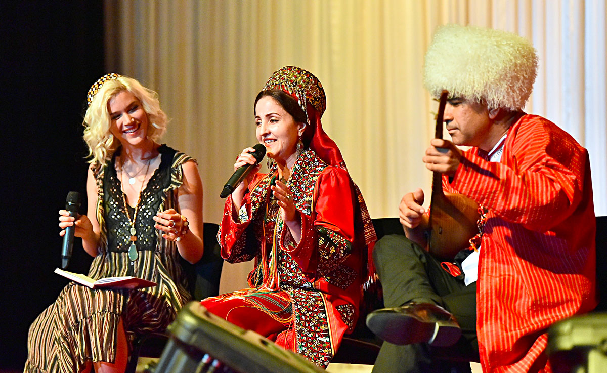 Ashgabat citizens are introduced with the art of Grammy winner Joss Stone 