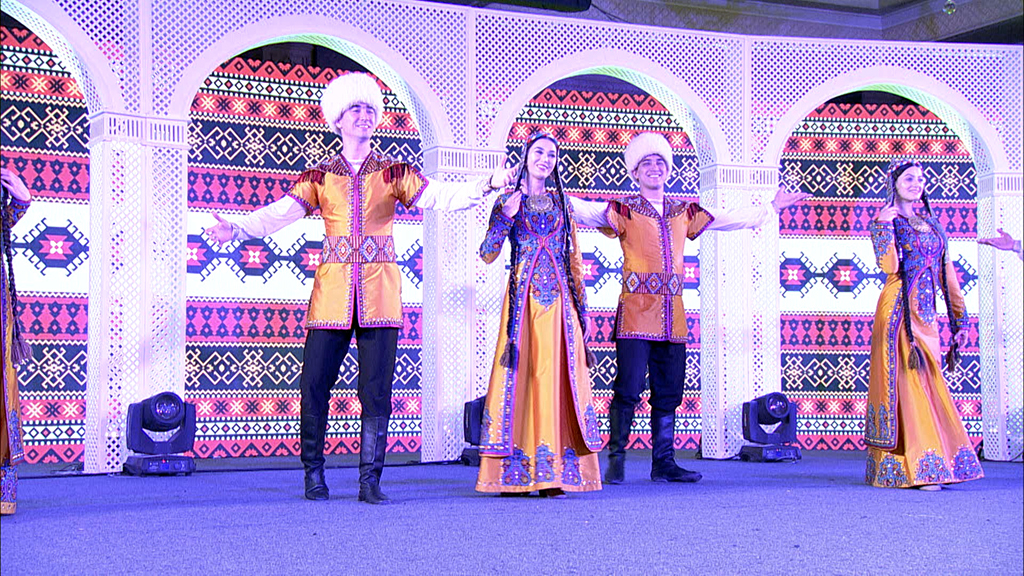Dehistan folk band presents kushtdepdy dance at the ABU Dance Festival 