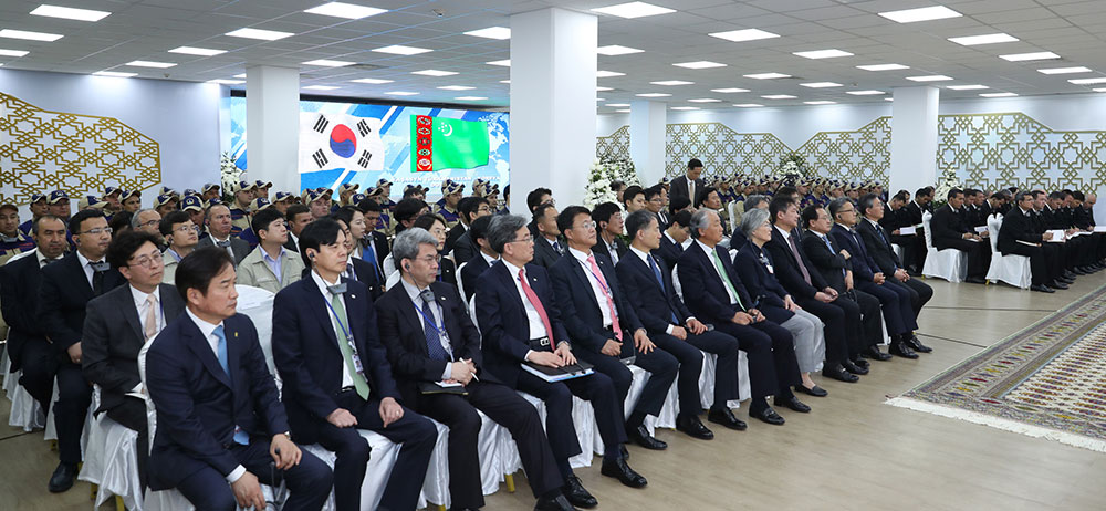 The Presidents of Turkmenistan and the Republic of Korea visit largest in the region polymeric plant 