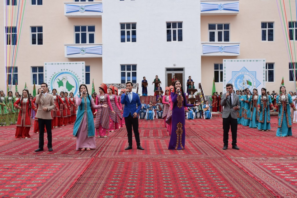 Архитектурный ансамбль Дашогуза пополнили новые жилые дома  