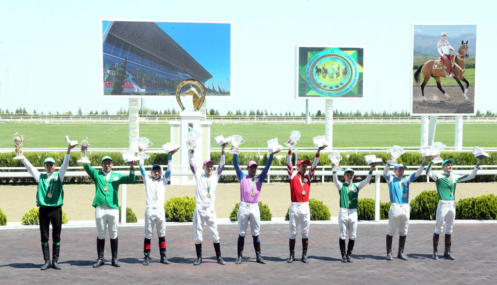 Turkmenistan celebrates the holiday dedicated to ahalteke horse