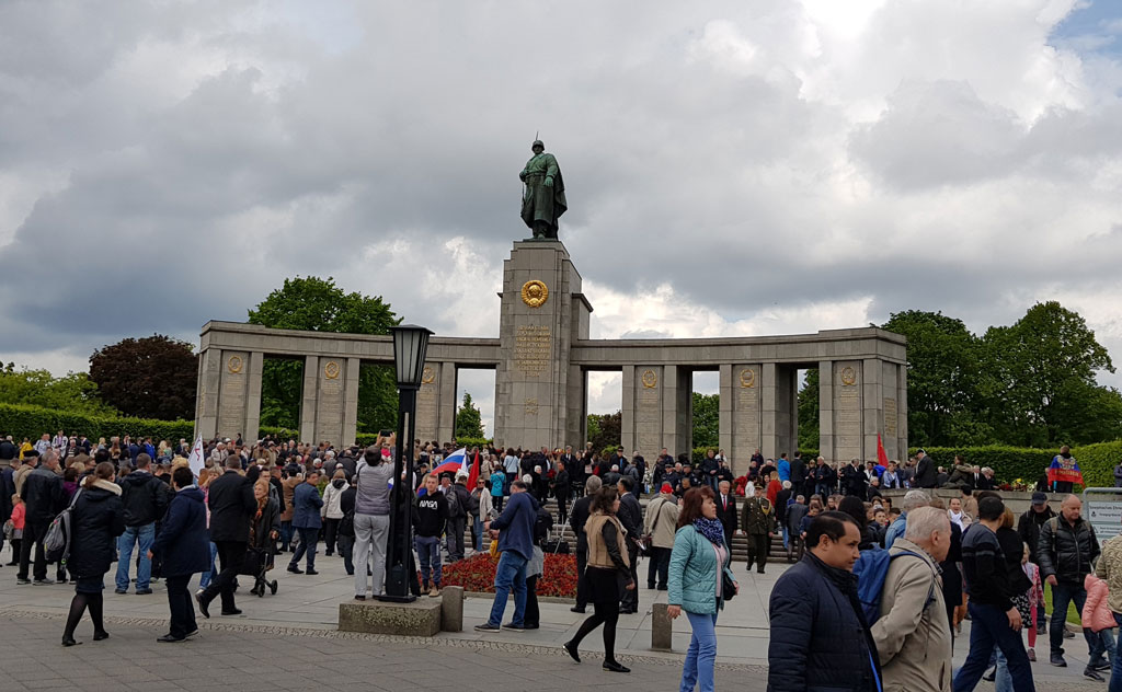 Туркменская дипмиссия в Берлине приняла участие в мероприятиях в честь 74-летия Великой Победы 