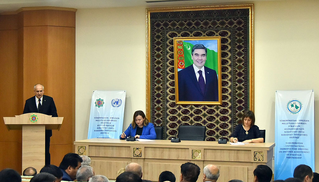 New vectors of Turkmenistan – UN dialog are the subjects of the conference and briefing 