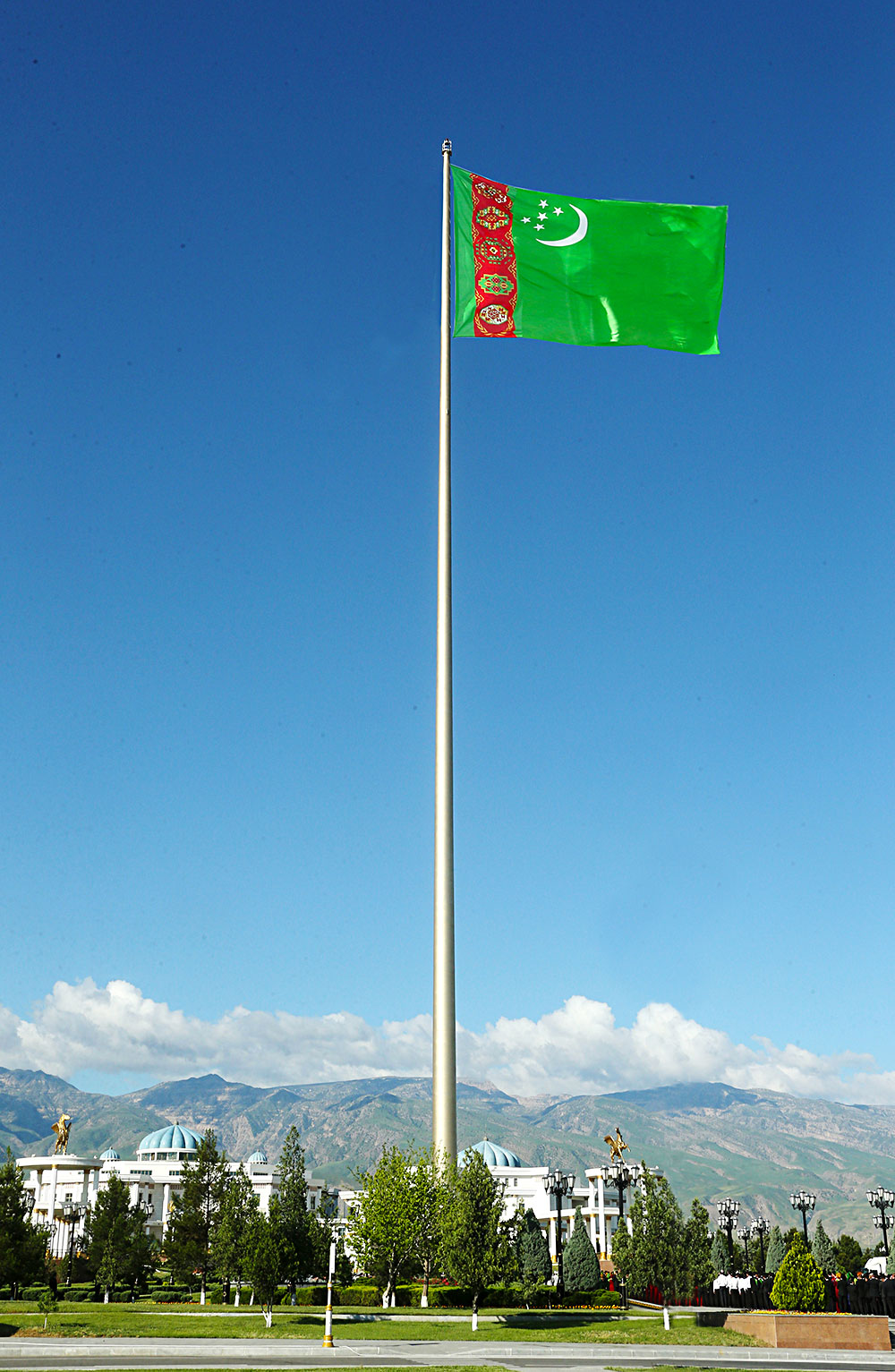 Events of occasion of the Day of Constitution and State Flag take place with the participation of Turkmen leader 