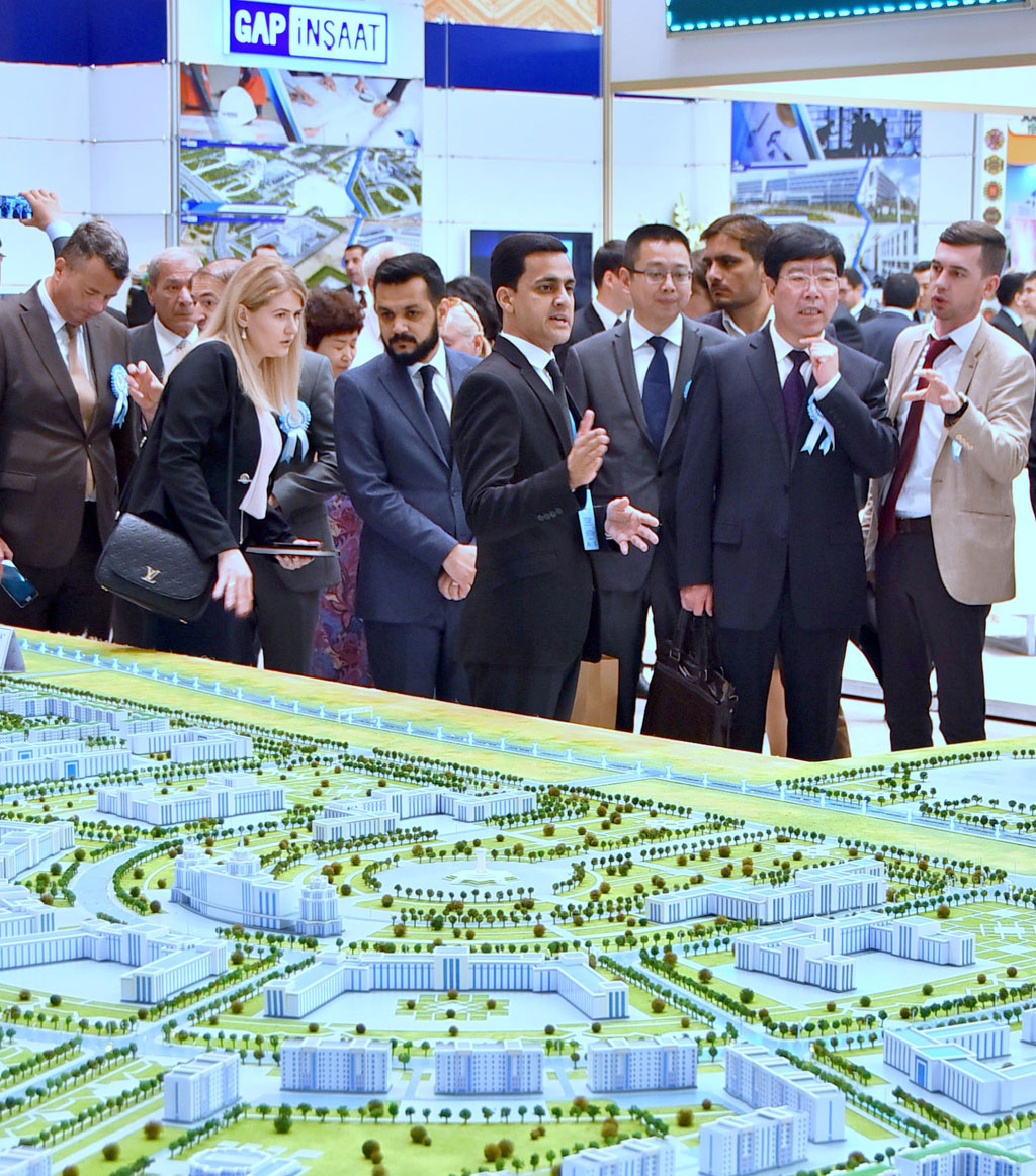 Tendencies of development of Turkmen capital is the sections of profile exposition