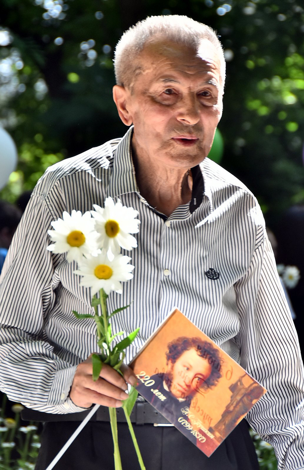 Aşgabatda Aleksandr Puşkiniň doglan gününiň 220 ýyllygy bellenildi