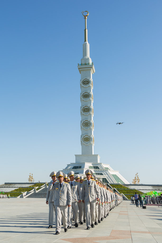 The event honouring the graduates of the Military Academy and universities of security forces is held 