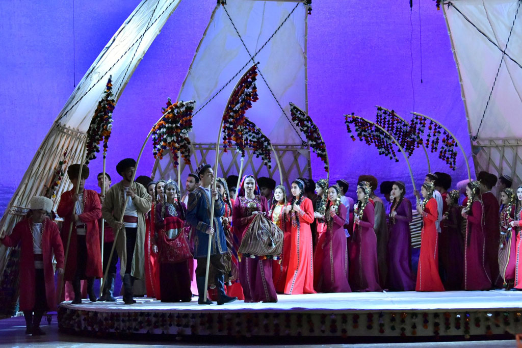 «Влюбленный Чанлы»: дестан в оперной интерпретации 