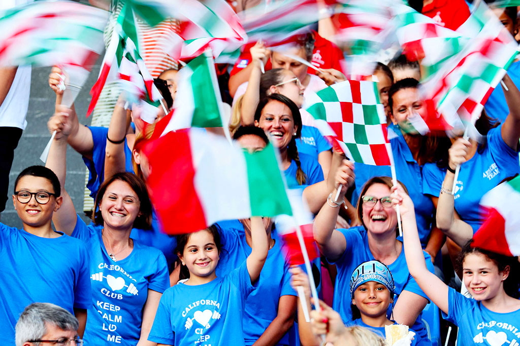 Bütindünýä uniwersiadanyň açylyşy