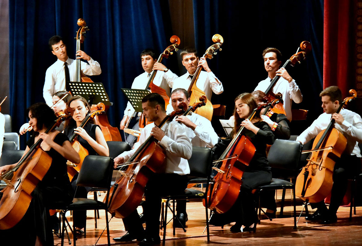 Resul Gylyjowyň ýolbaşçylygyndaky orkestr  aýdym-saz muşdaklaryna naýbaşy eserleri peşgeş etdi