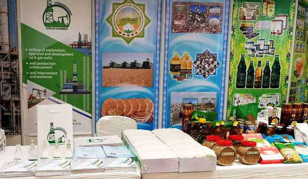 Exhibition of Turkmen export goods is opened in Singapore 