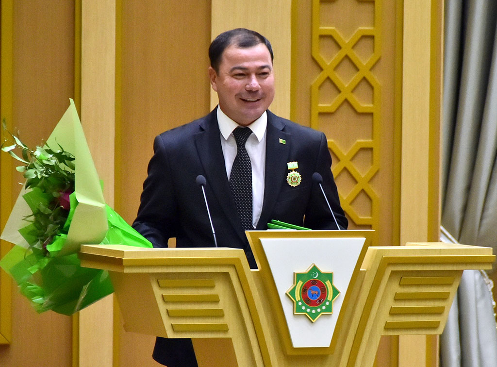 Состоялась церемония чествования лучших работников различных сфер