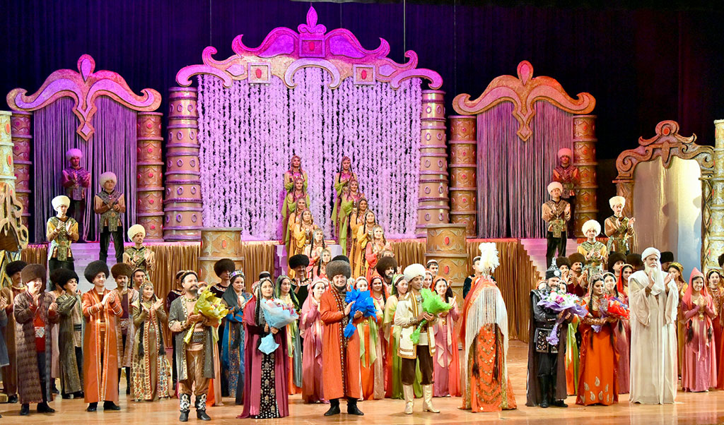 Destan Sayatly-Khemra Turned into Opera