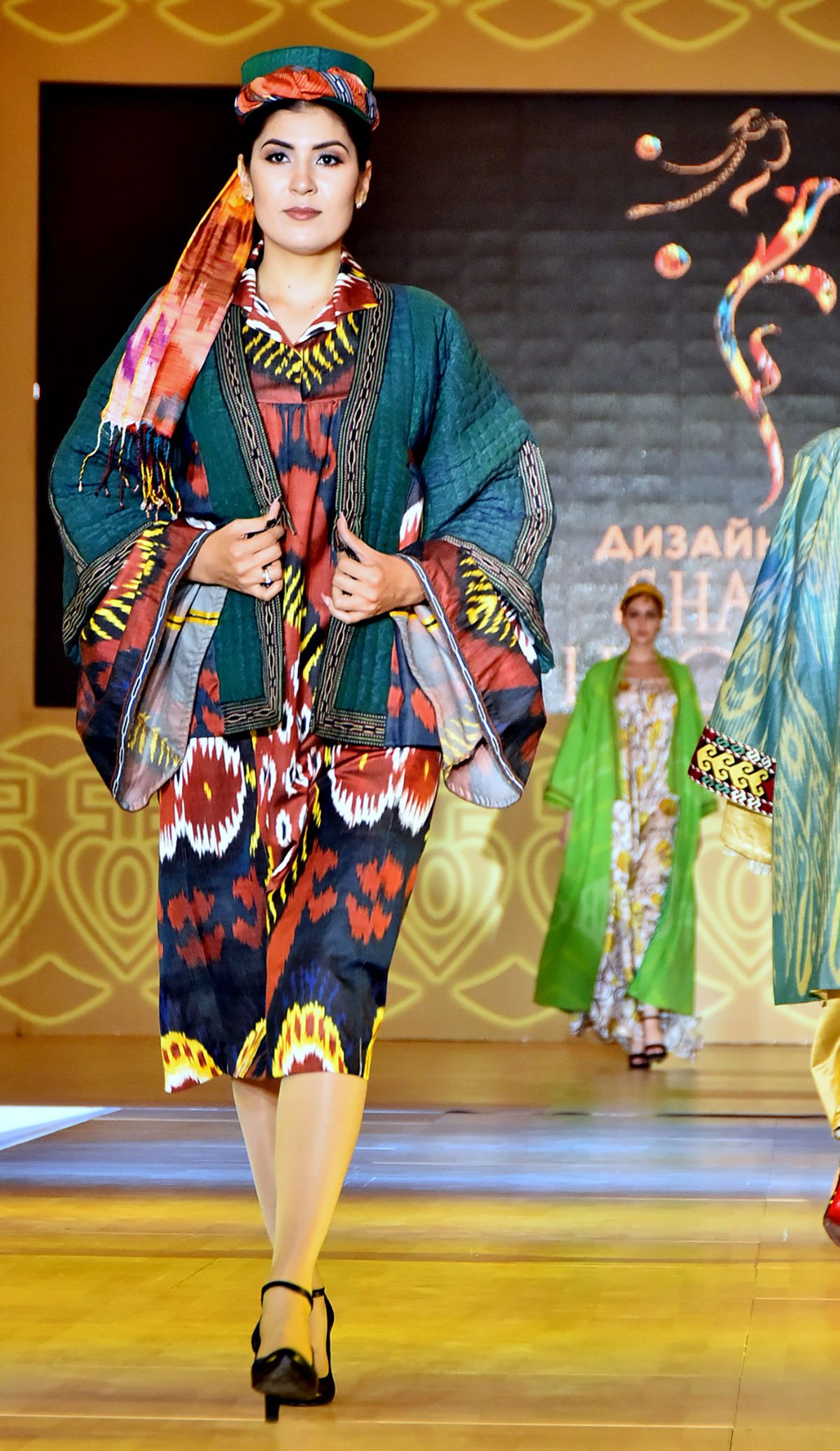 Fashion designers from France and Uzbekistan present their collection