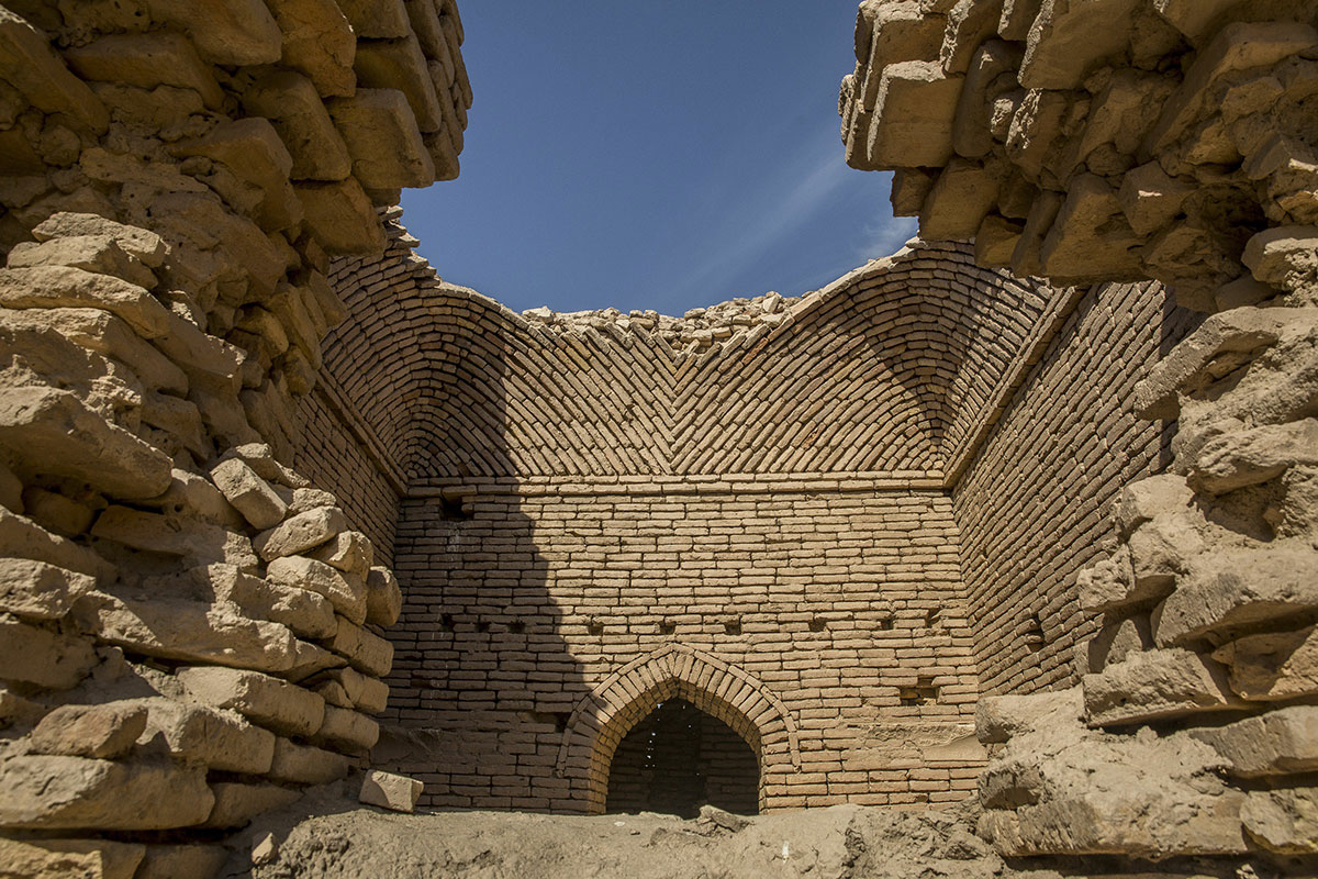 The Dayahatyn Caravansary: the Restoration to be continued 