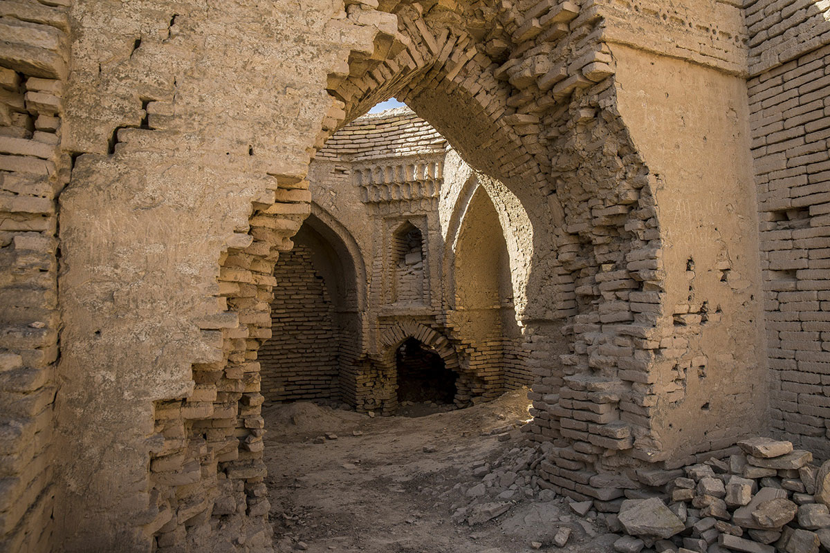 The Dayahatyn Caravansary: the Restoration to be continued 