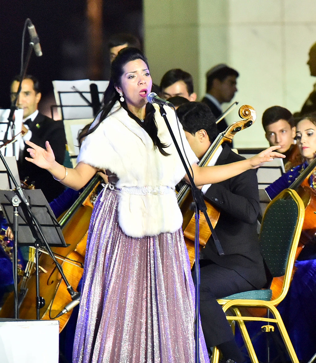 Opera Stars Perform at Viennese Ball in Turkmen Capital 