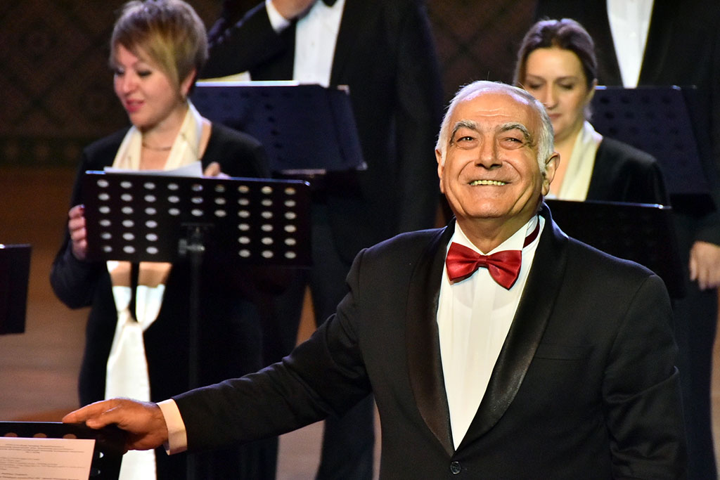 Во Дворце мукамов состоялся концерт Ереванского государственного камерного хора