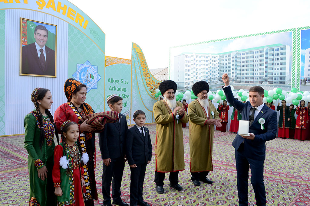 House-warming celebrations take place in the capital and velayats on occasion of the holiday 