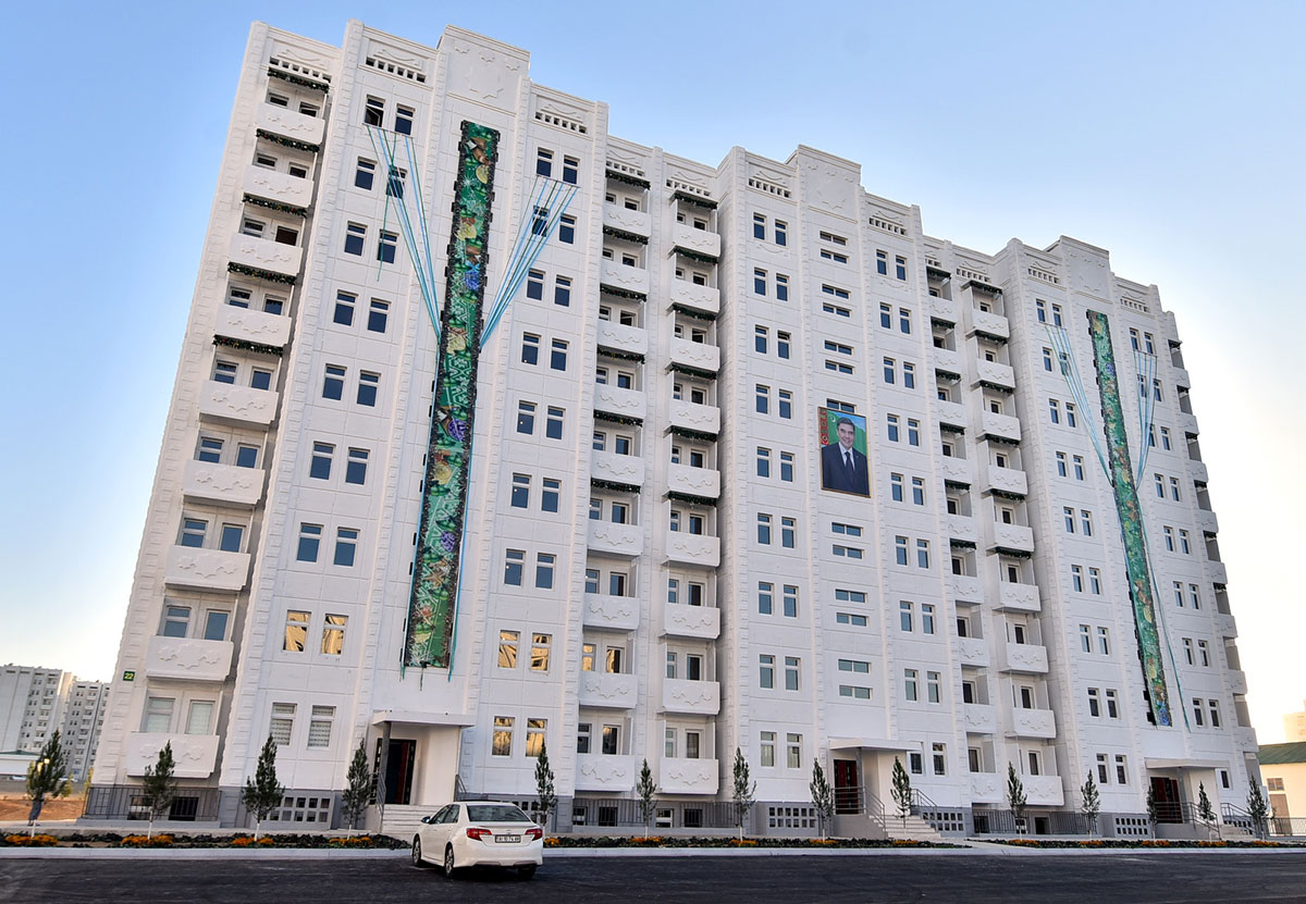 New apartment houses in Ashgabat 