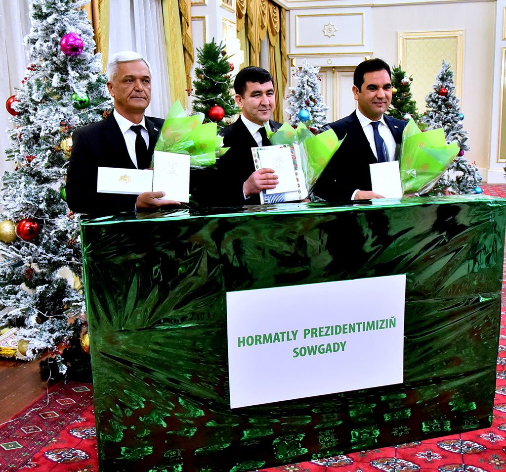 Подведены итоги конкурса на лучший новогодний декор туркменской столицы 