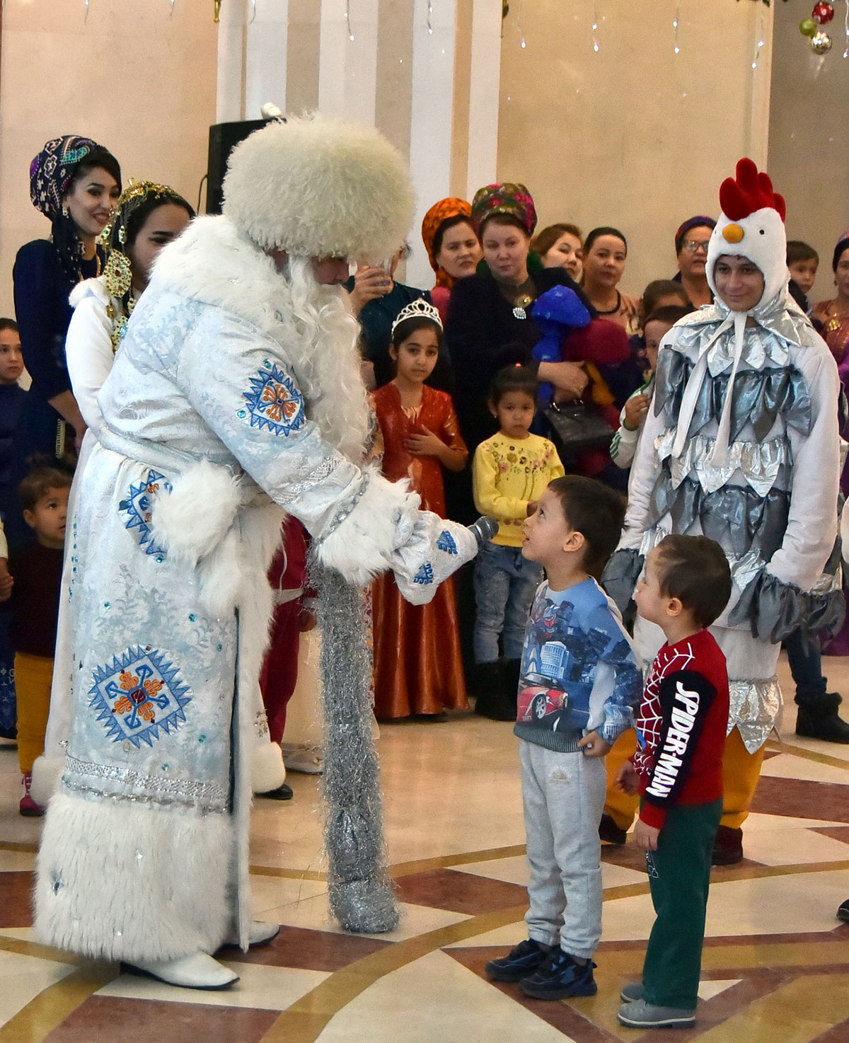 Новогоднее представление кукольного театра: в гостях у Тома и Джерри