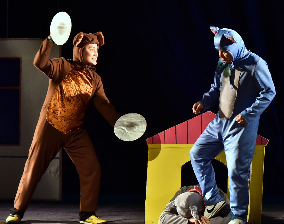 Новогоднее представление кукольного театра: в гостях у Тома и Джерри