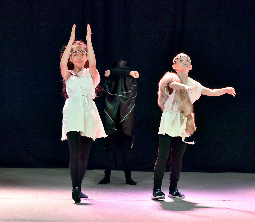 Детская театральная студия представила свою версию сказки Редьярда Киплинга 