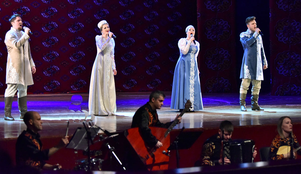 Stars of Mariinsky Theatre and Moroshka Song and Dance Theater Perform for Ashgabat Audience