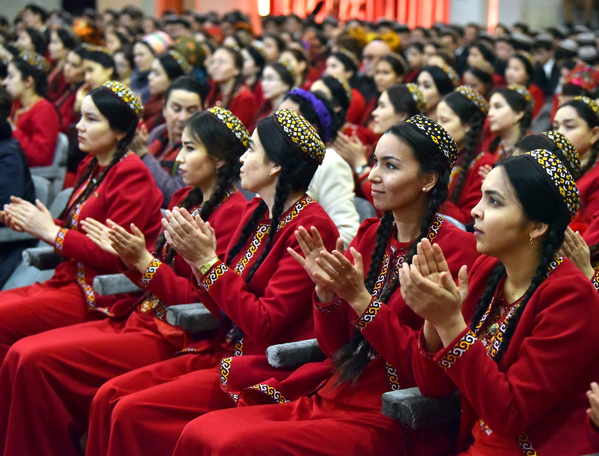 In Commemoration of the Turkmen Nightingale: Medeniet Shakhberdyeva