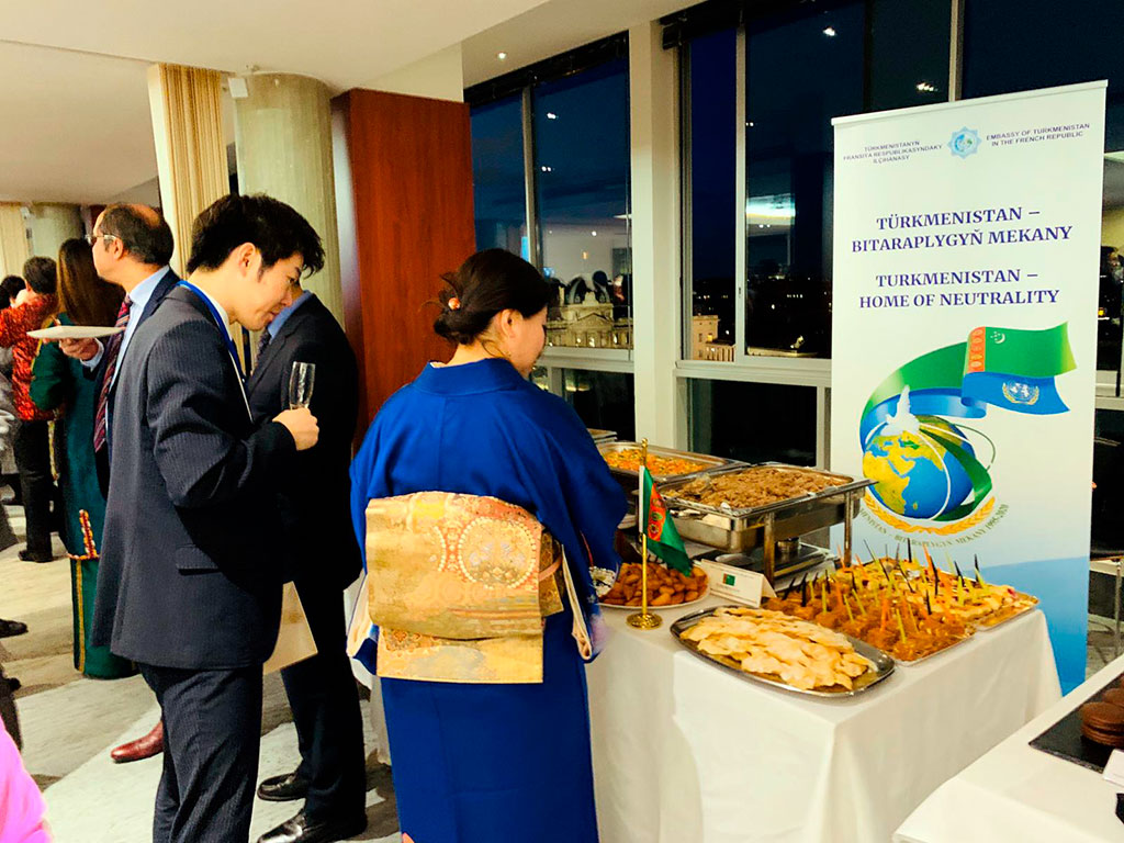 The diplomatic missions of Turkmenistan in foreign countries arrange a series of events in frames of the celebrations of the 25th anniversary of Turkmenistan’s neutrality