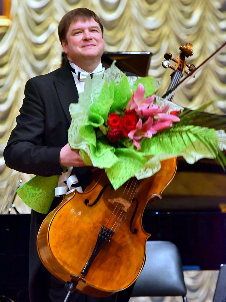 Cellist Aleksey Vasiliev and Pianist Vladimir Mkrtumov Present Musical Tribute to Great Victory