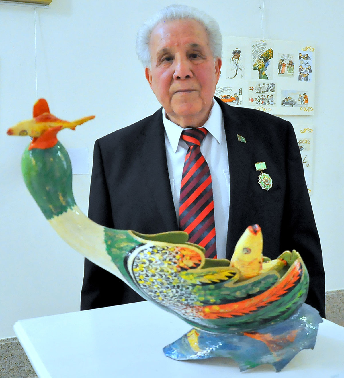 Atajan Aşyrowyň 80 ýaşynyň dolmagy mynasybetli sergi: şatlyk paýlaýan nakgaş