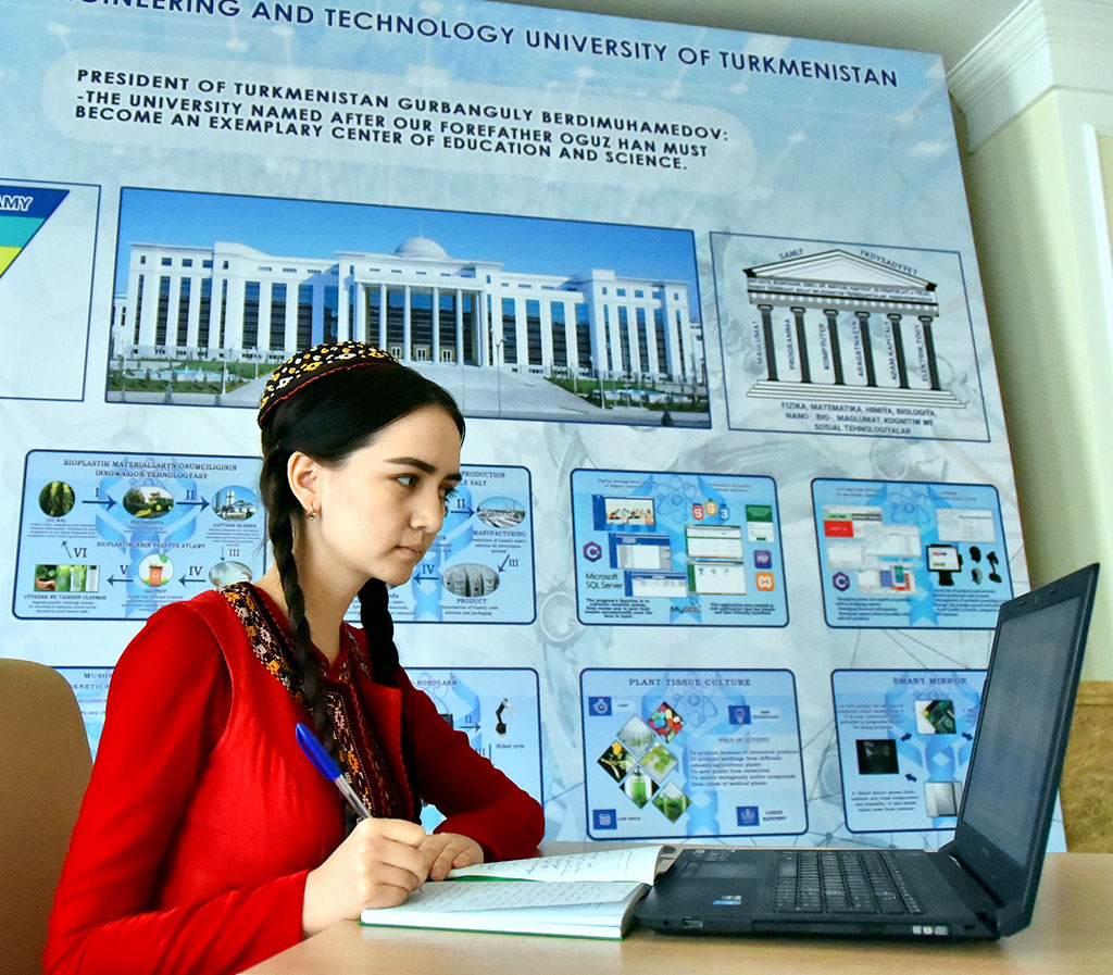 Representatives of foreign HEIs give online lectures to Turkmen students