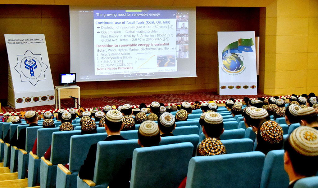 Representatives of foreign HEIs give online lectures to Turkmen students