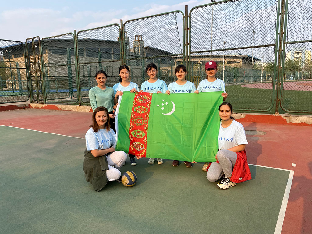 Embassy of Turkmenistan in PRC organizes distance sports flashmob 
