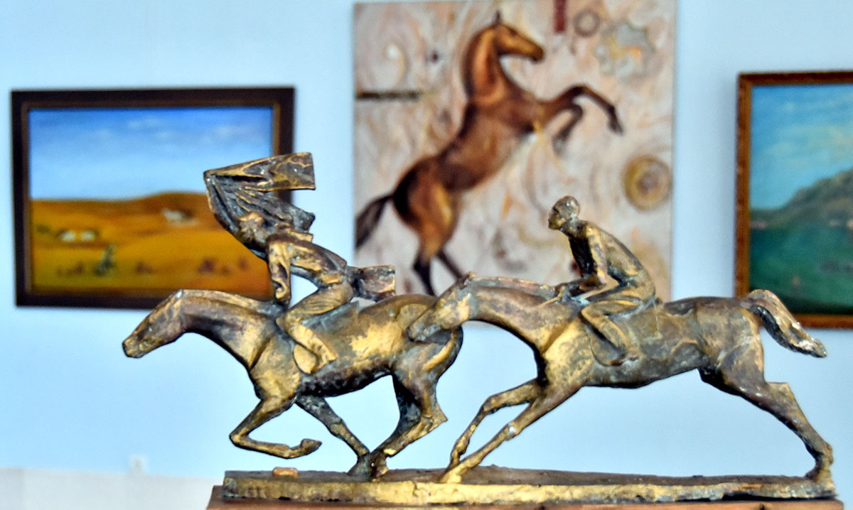 An Exhibition at the Museum of Fine Arts: An Ode to Akhalteke Horses   