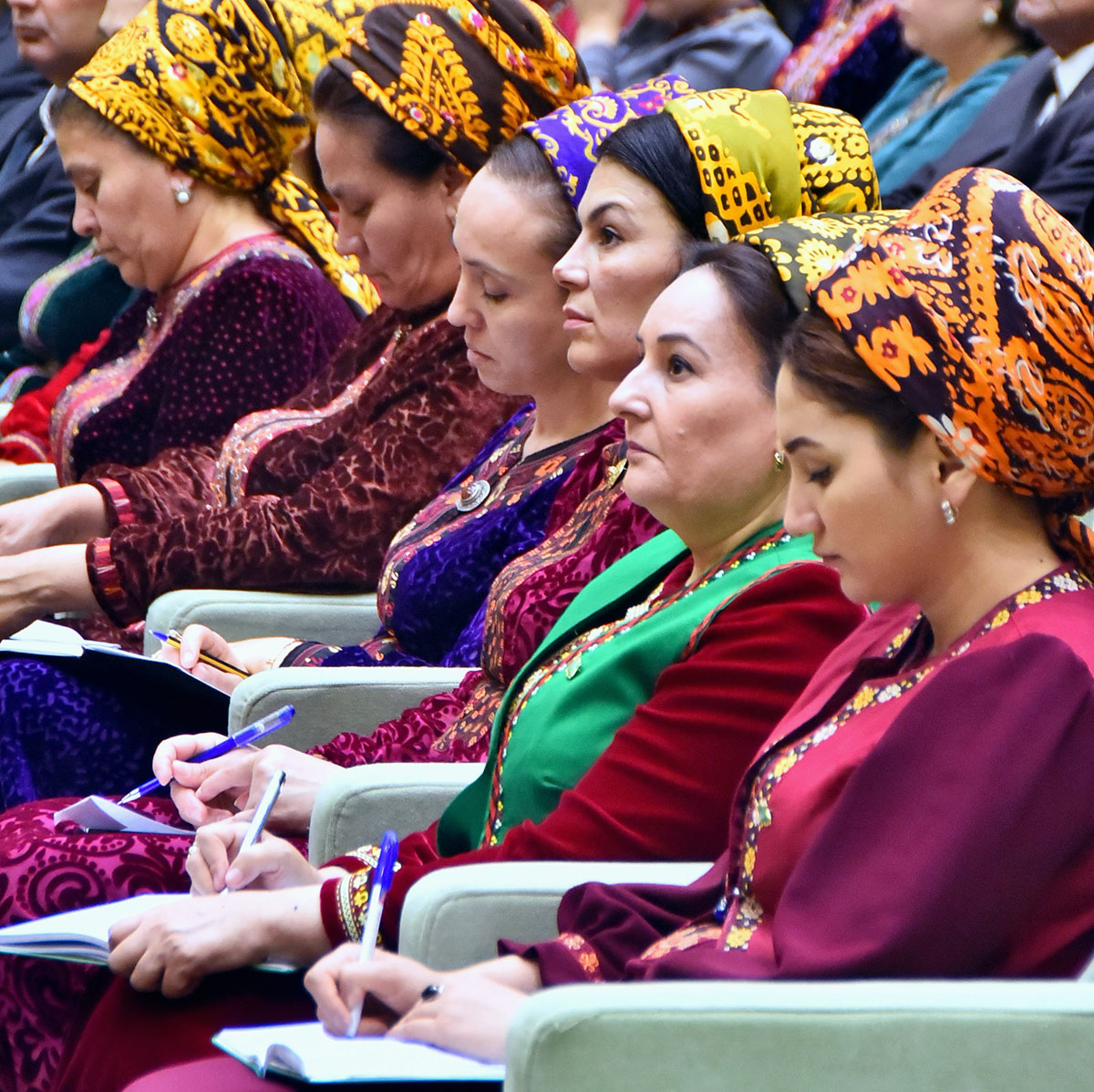 Dedication to the Constitution and National Flag: Ashgabat hosts celebration forum 