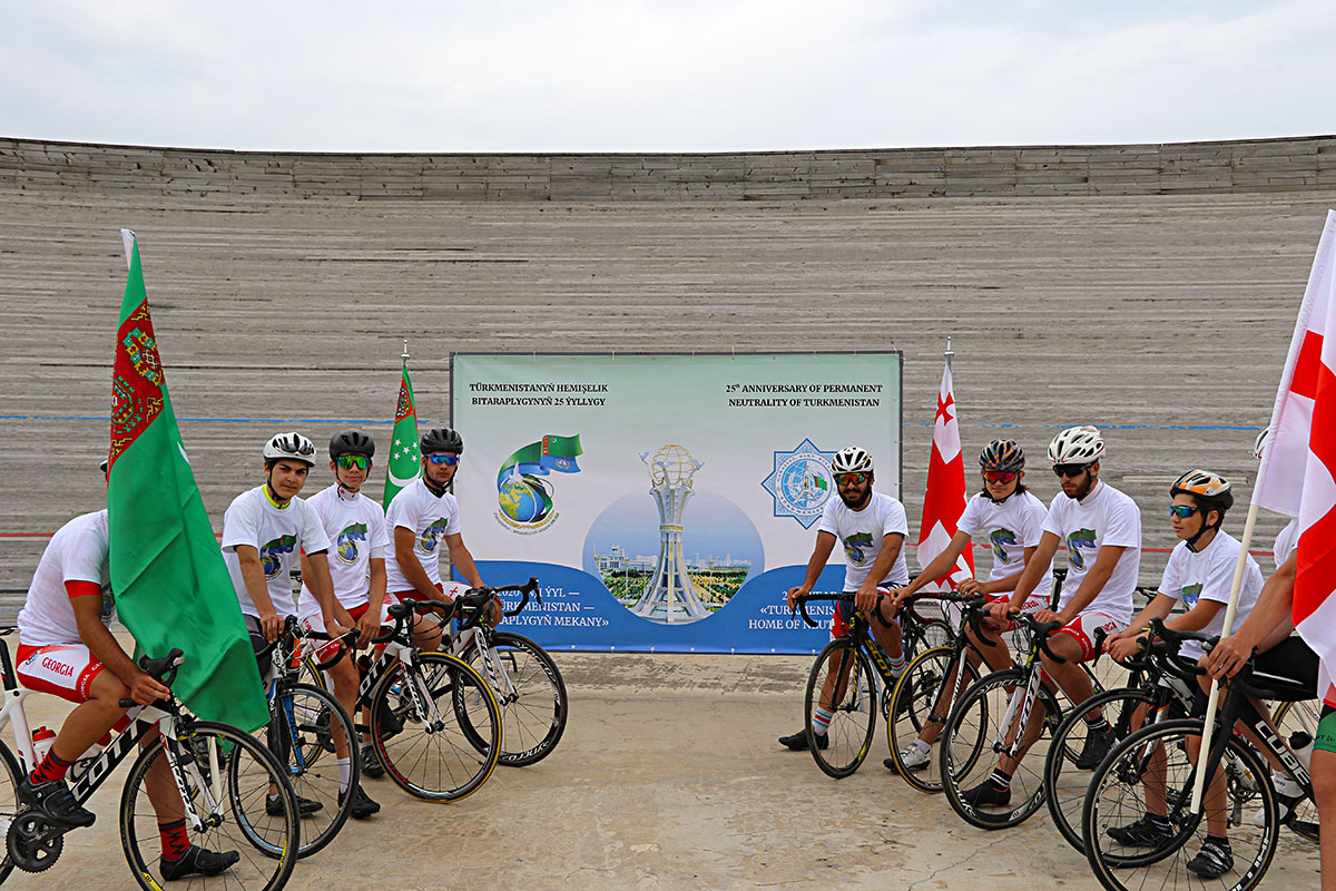The Embassy of Turkmenistan in Georgia organizes bike ride on occasion of the World Bicycle Day  