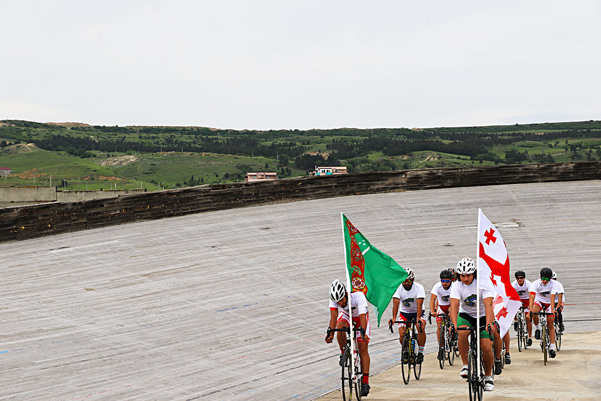 The Embassy of Turkmenistan in Georgia organizes bike ride on occasion of the World Bicycle Day  