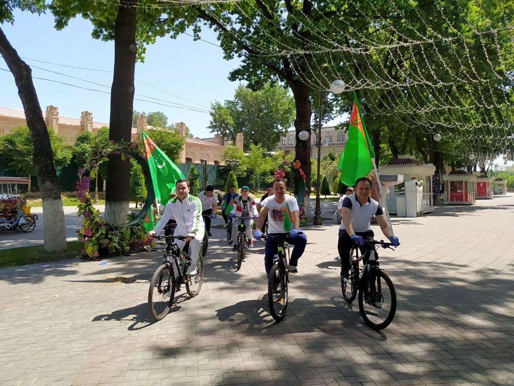 Events on occasion of the World Bicycle Day in Ankara, Paris and Tashkent 