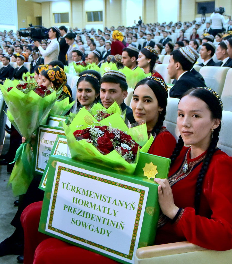 The ceremony of awarding the winners of the young scientists’ contest