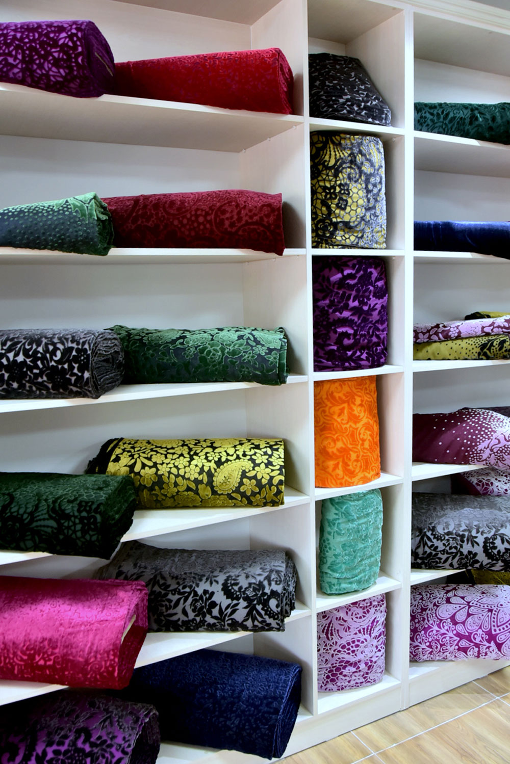 Production of leading textile facilities of the country presented in new shopping network 