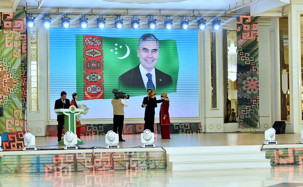 Ashgabat Hosts a Ceremony to Award Titles and Prizes to Cultural and Art Workers, and Media Professionals 