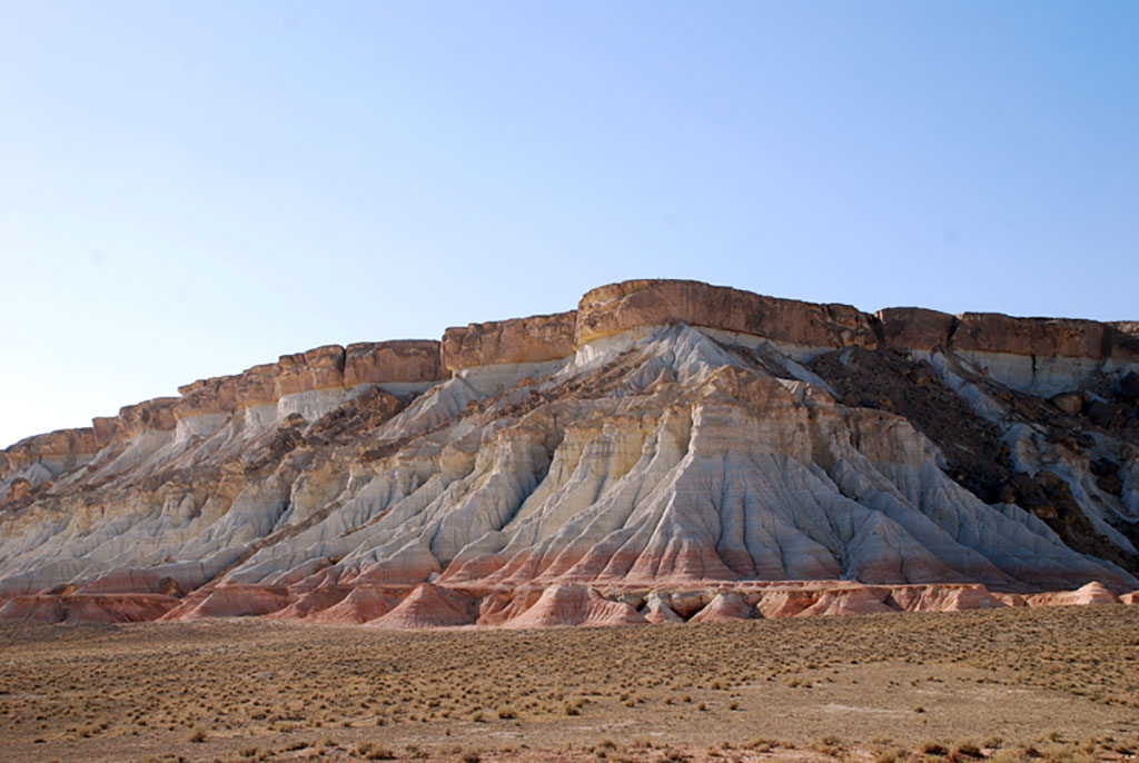 Vectors of ecological policy: National interests and international cooperation